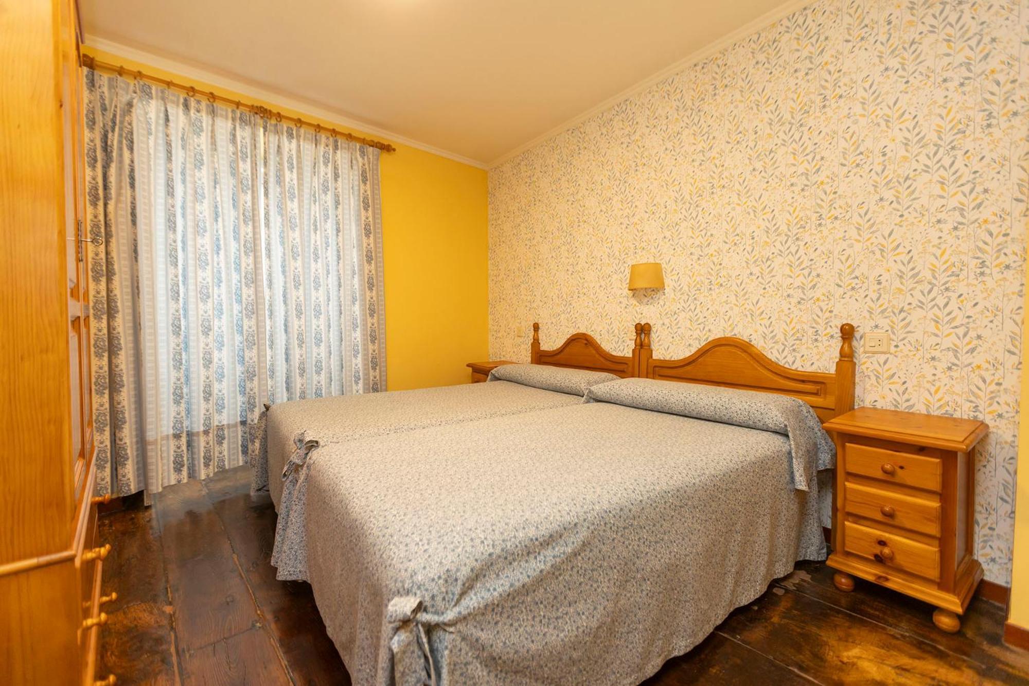 Escuder Apartamentos Turisticos รีบาเดโอ ภายนอก รูปภาพ