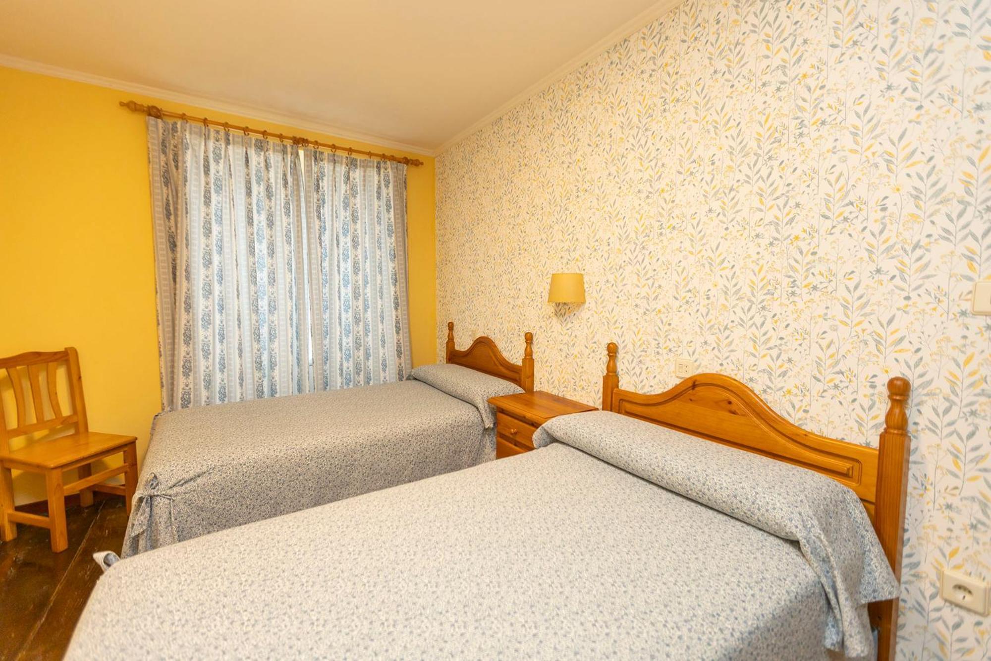 Escuder Apartamentos Turisticos รีบาเดโอ ภายนอก รูปภาพ