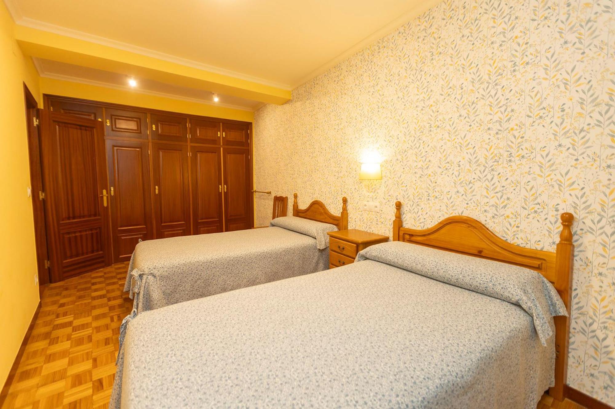 Escuder Apartamentos Turisticos รีบาเดโอ ภายนอก รูปภาพ