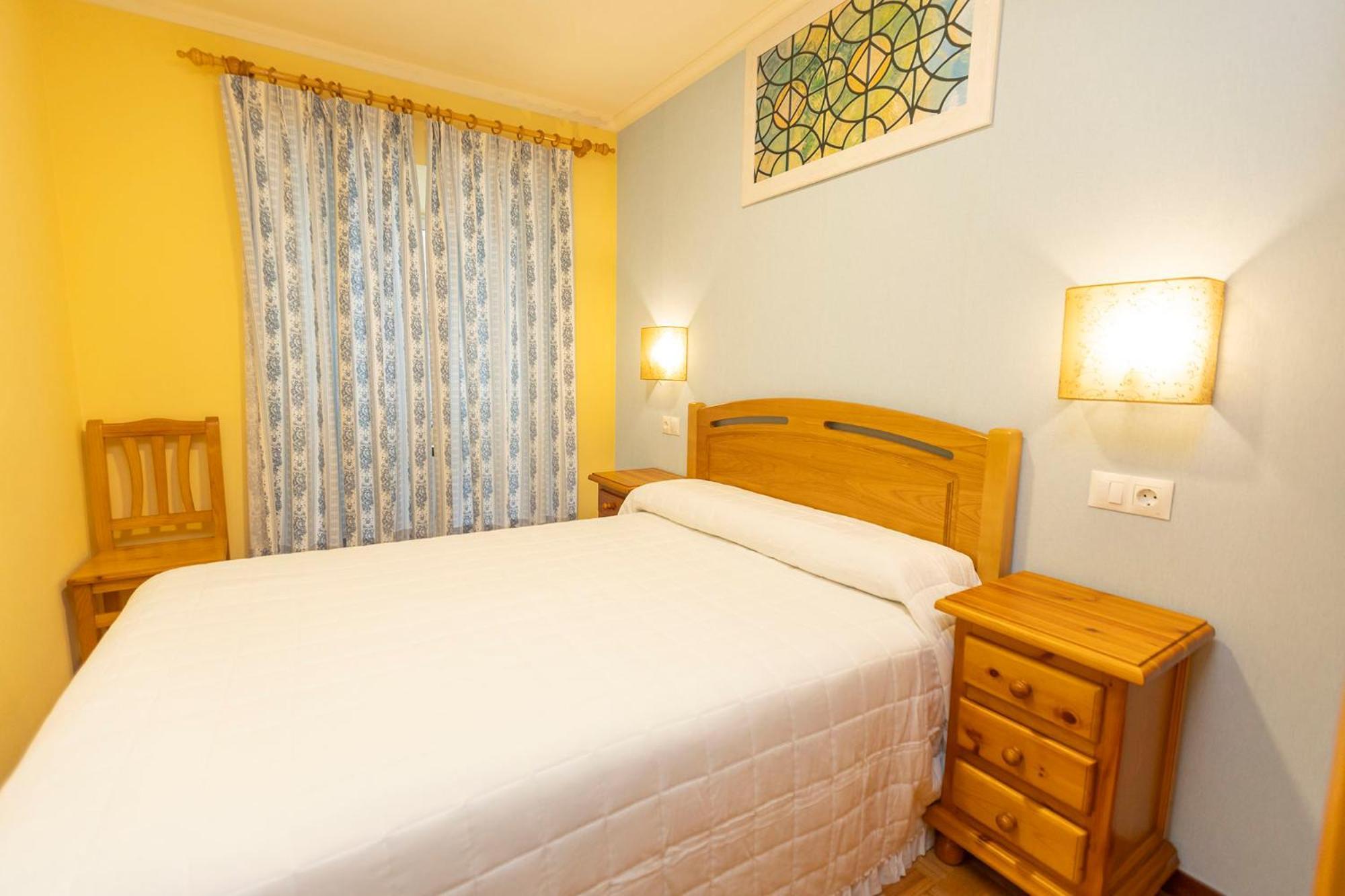 Escuder Apartamentos Turisticos รีบาเดโอ ภายนอก รูปภาพ