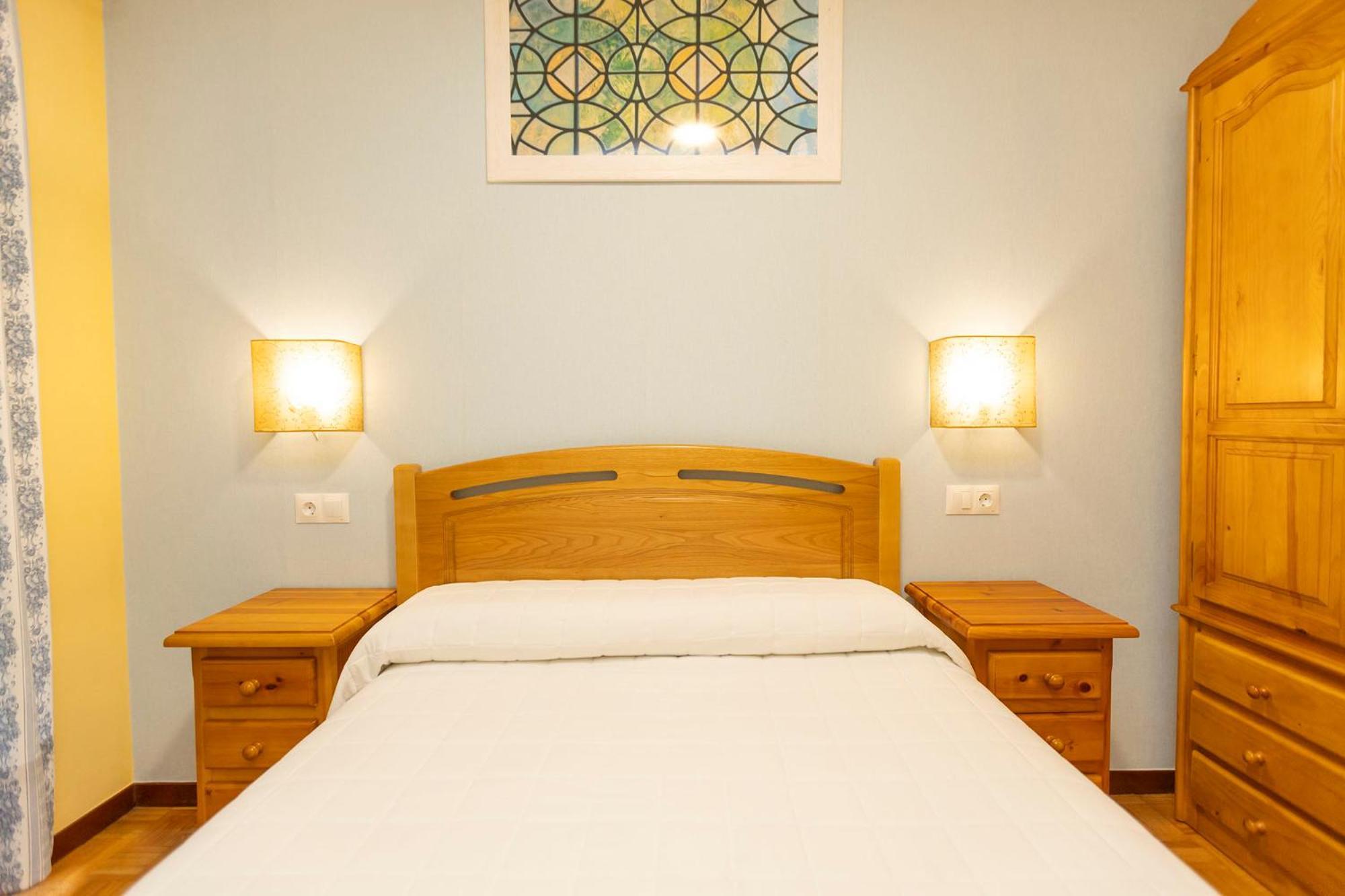 Escuder Apartamentos Turisticos รีบาเดโอ ภายนอก รูปภาพ