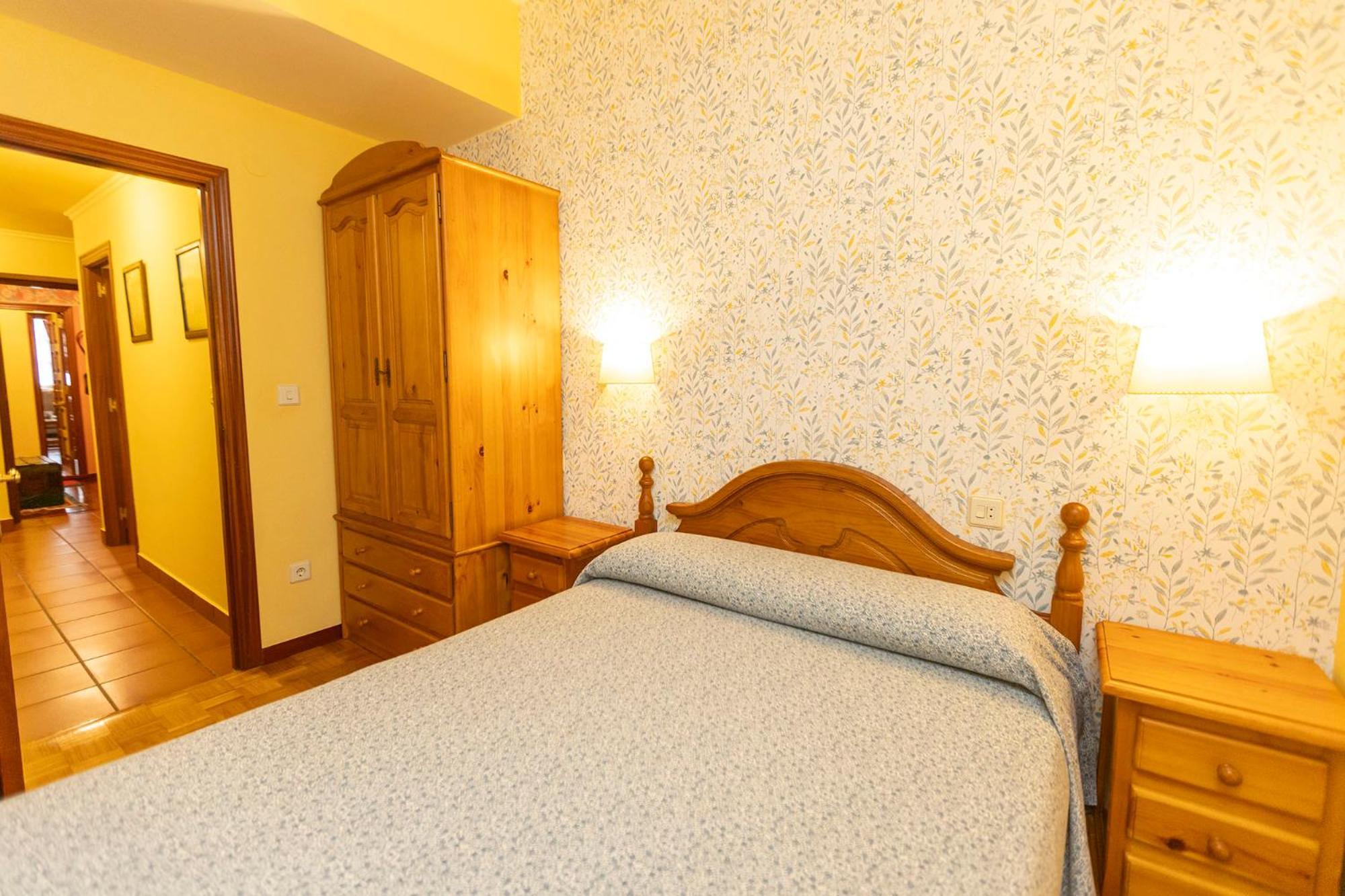 Escuder Apartamentos Turisticos รีบาเดโอ ภายนอก รูปภาพ