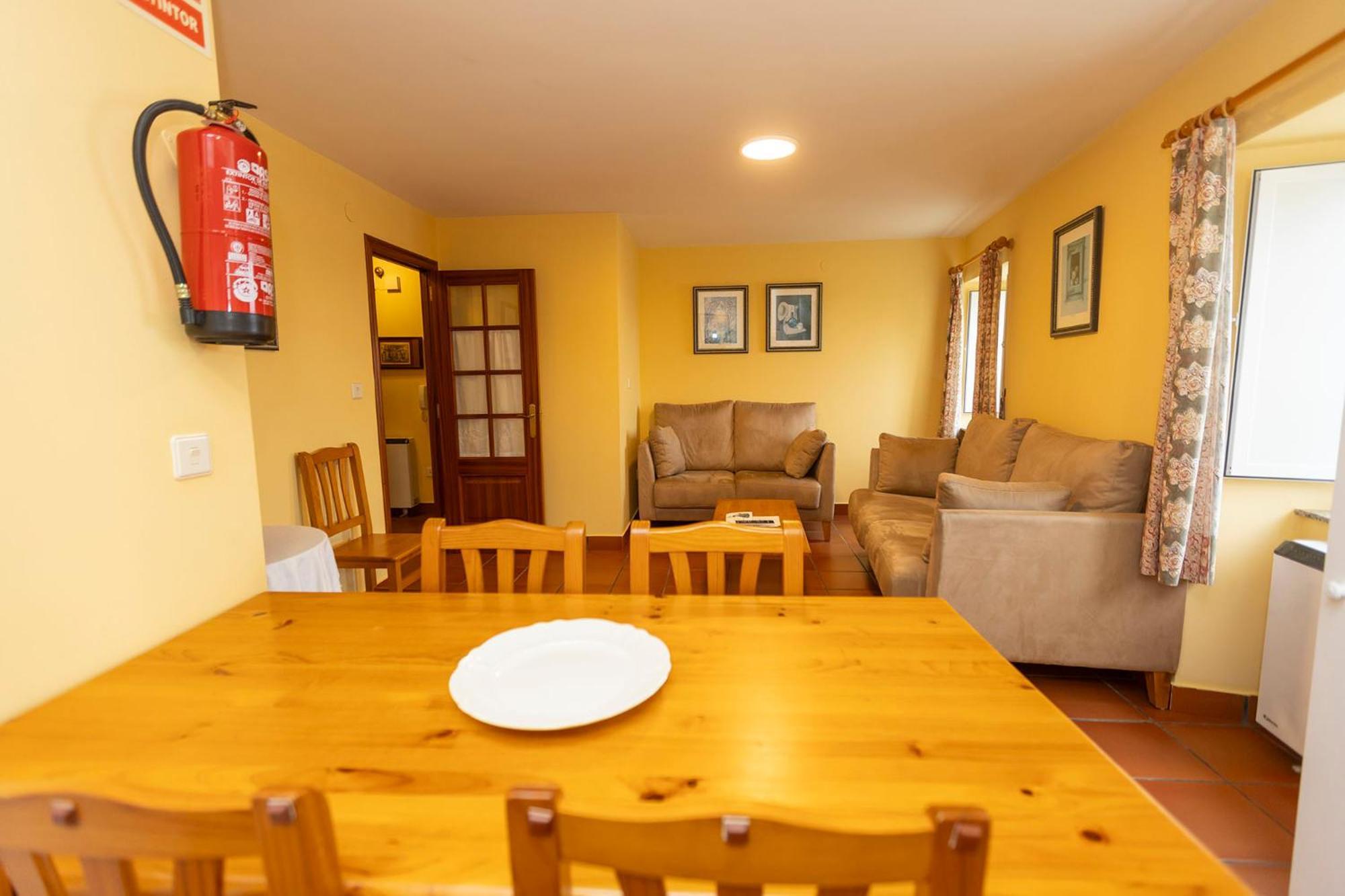 Escuder Apartamentos Turisticos รีบาเดโอ ภายนอก รูปภาพ