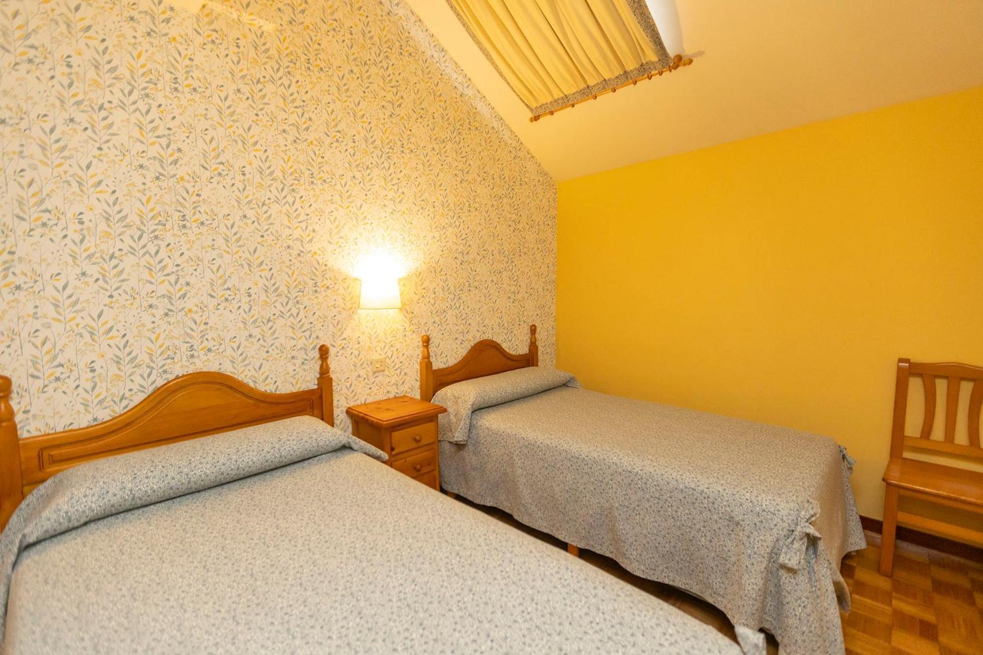 Escuder Apartamentos Turisticos รีบาเดโอ ภายนอก รูปภาพ
